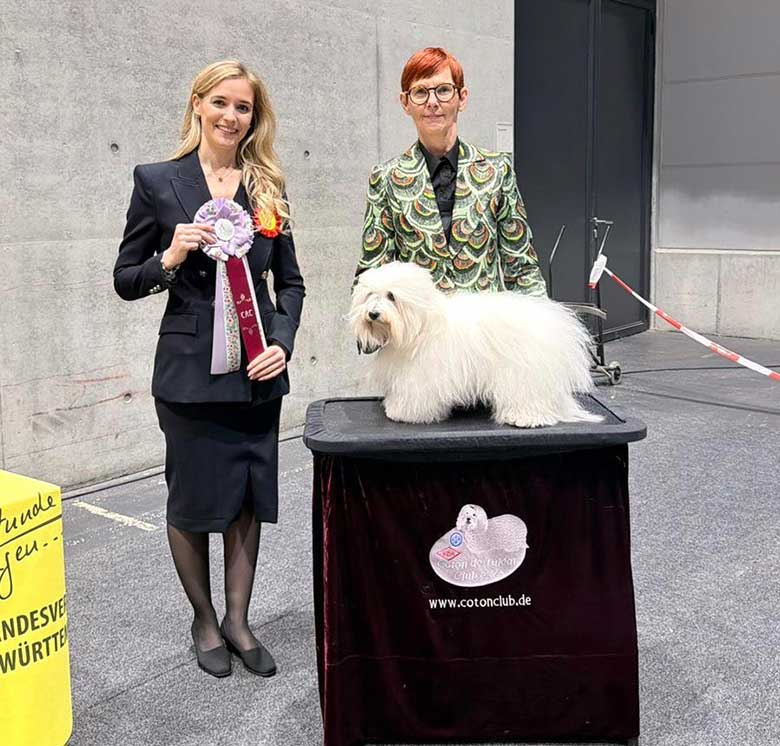 Amara vom Moseldorfschloss